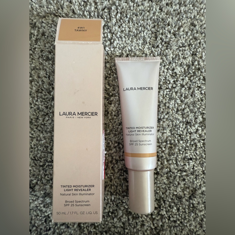 Laura Mercier Tinted Moisturizer - Nude